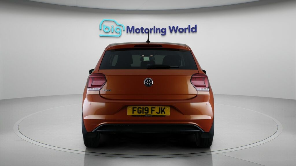 Volkswagen Polo Se FG19FJK Orange #6