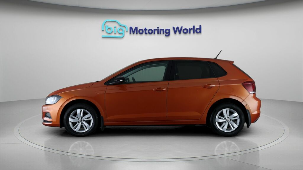 Volkswagen Polo Se FG19FJK Orange #4