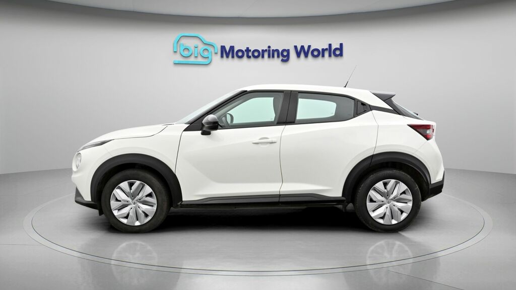 Nissan Juke Acenta FV23XYY White #4