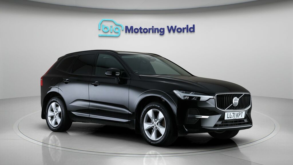Volvo XC60 Momentum Black