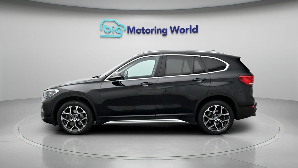 BMW X1 Xline Black #4