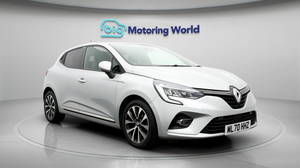 Renault Clio Iconic Silver