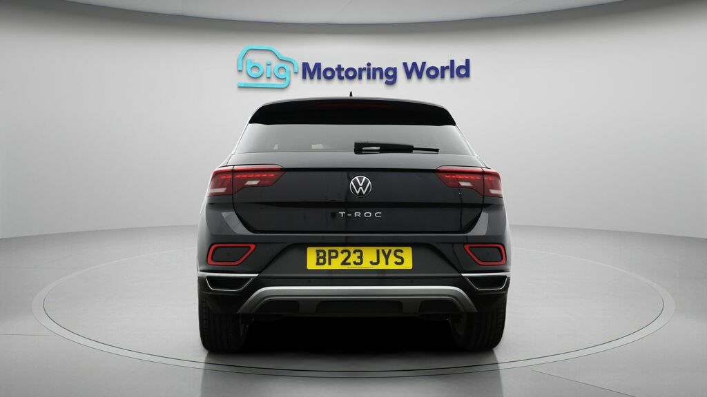 Volkswagen T-Roc Style Black #6