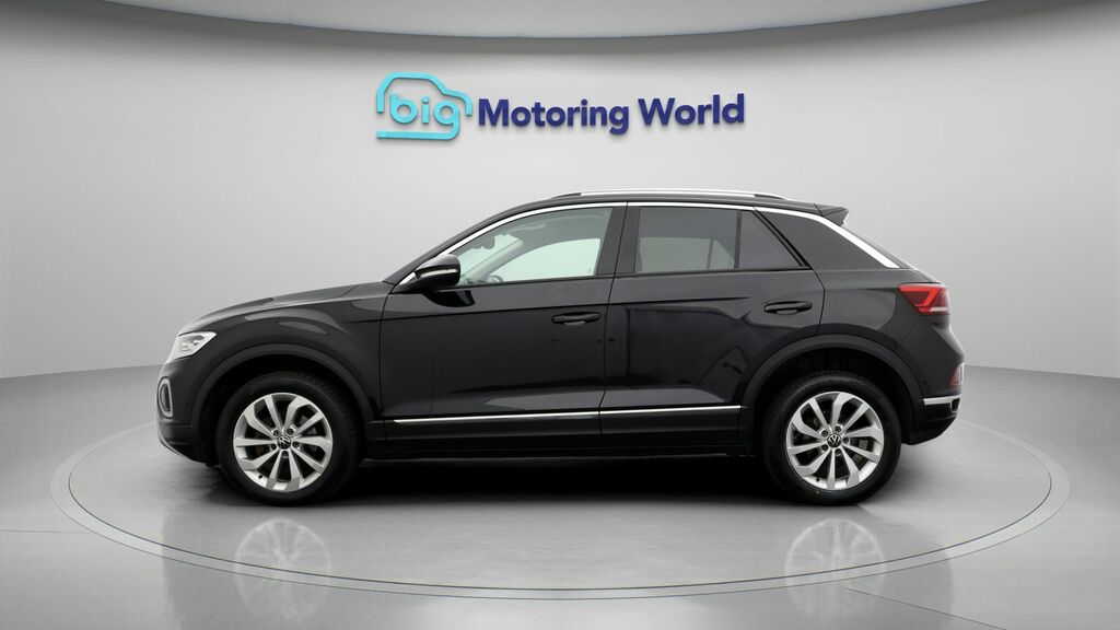 Volkswagen T-Roc Style Black #4
