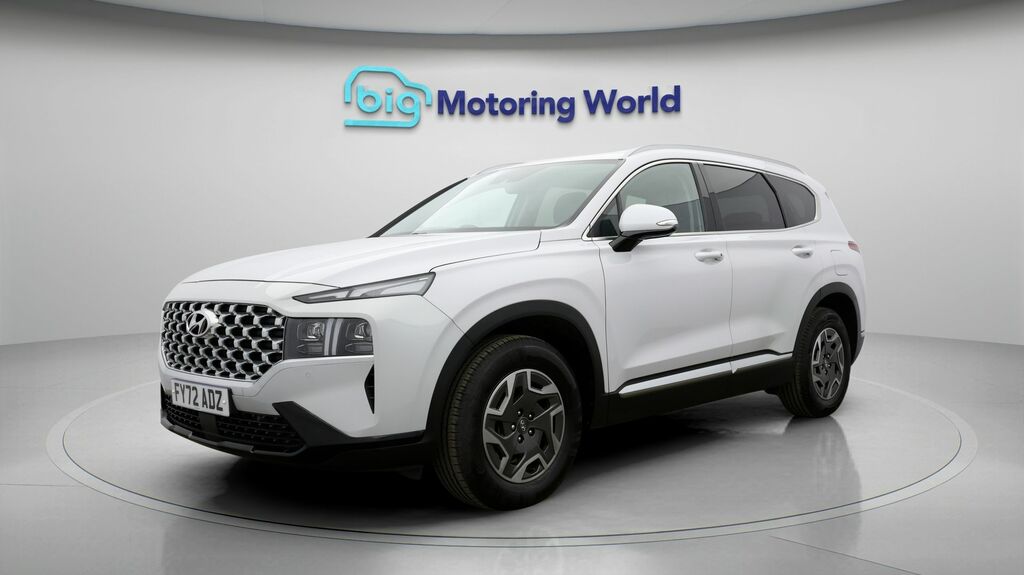 Hyundai Santa Fe Premium White #2