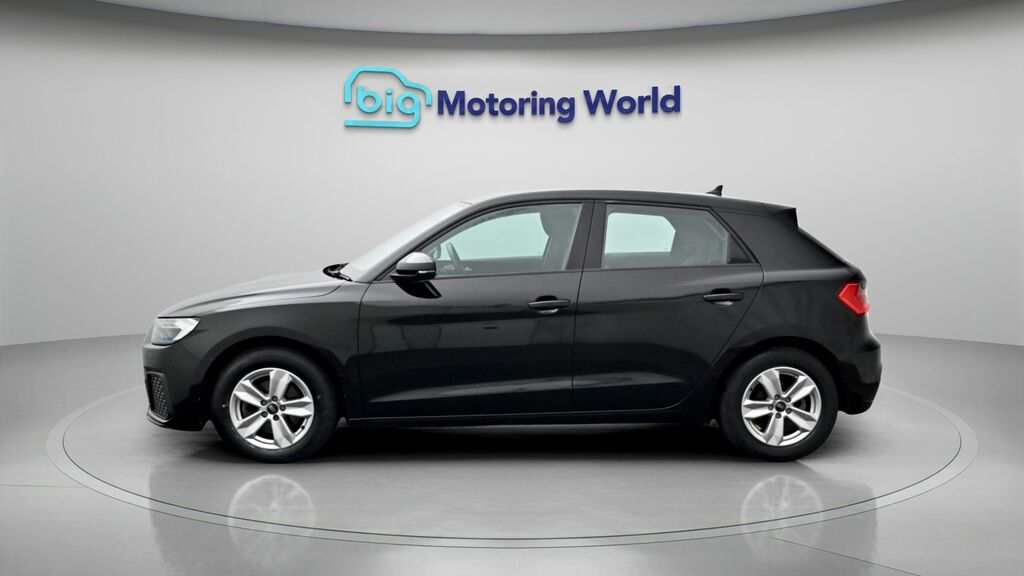 Audi A1 Technik Black #4