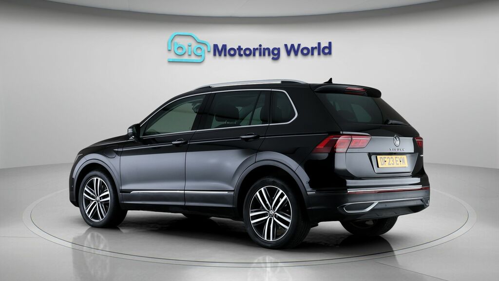 Volkswagen Tiguan Elegance Black #5