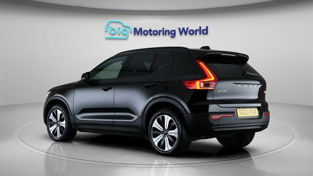 Volvo XC40 Core Black #5