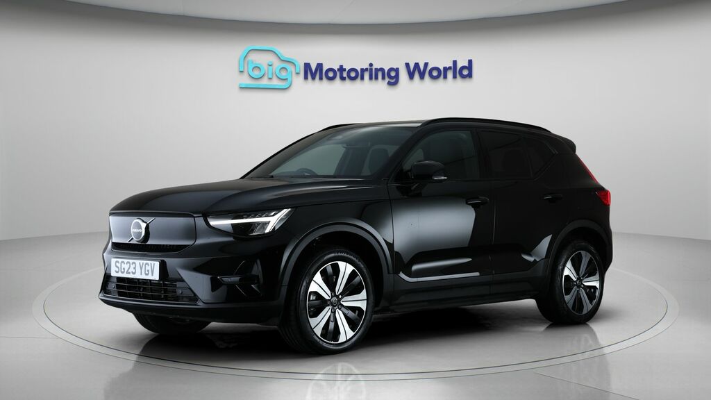 Volvo XC40 Core Black #3