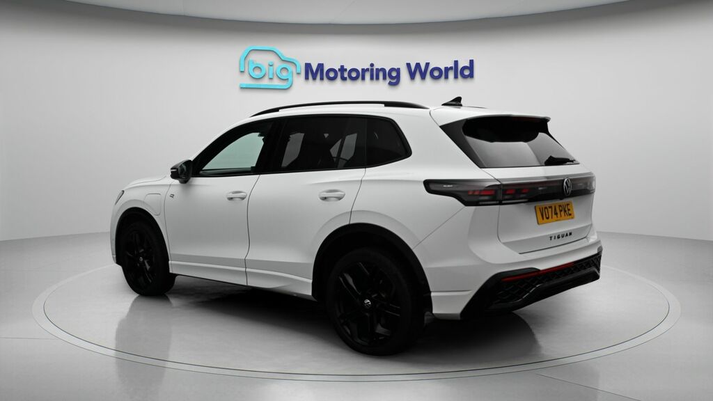 Volkswagen Tiguan R-line VO74PKE White #5
