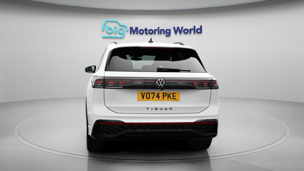 Volkswagen Tiguan R-line VO74PKE White #6