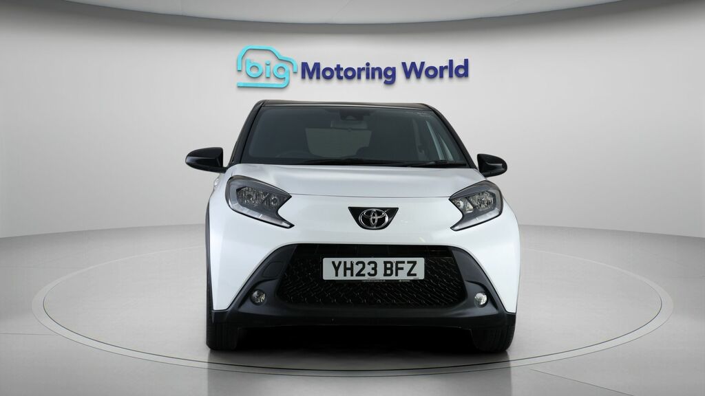 Toyota Aygo X Edge YH23BFZ White #2
