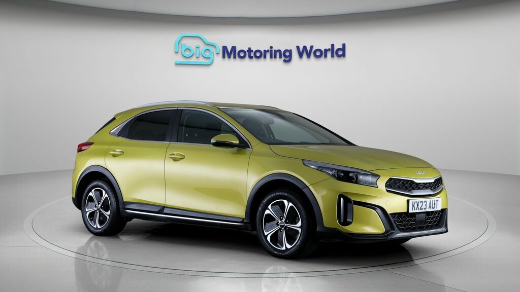 Kia Xceed 3 Yellow