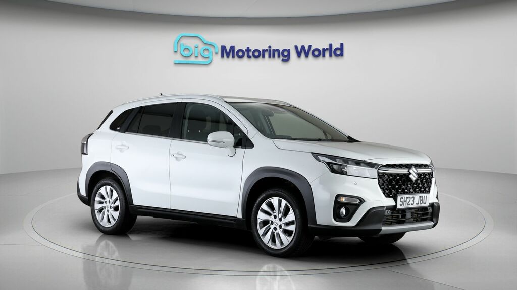 Suzuki S Cross Motion White