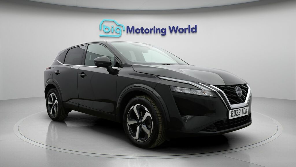 Nissan Qashqai N-connecta Black