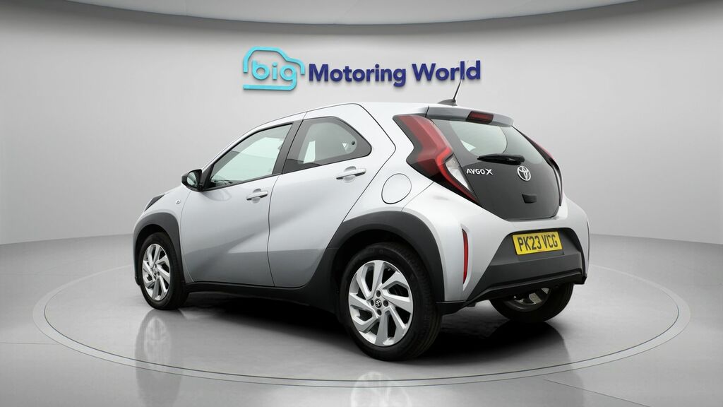 Toyota Aygo X Pure Silver #5