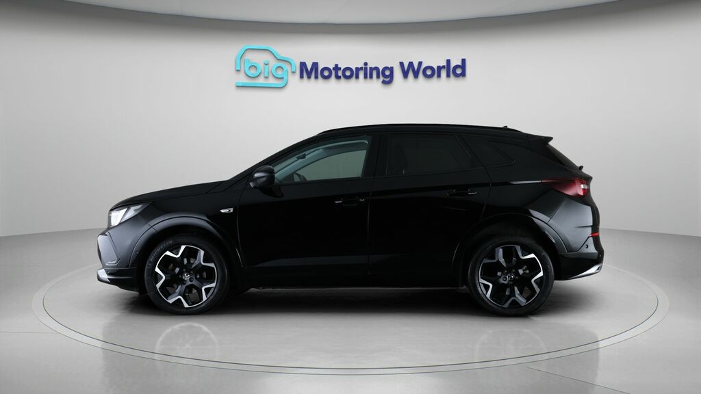 Vauxhall Grandland Ultimate Black #4
