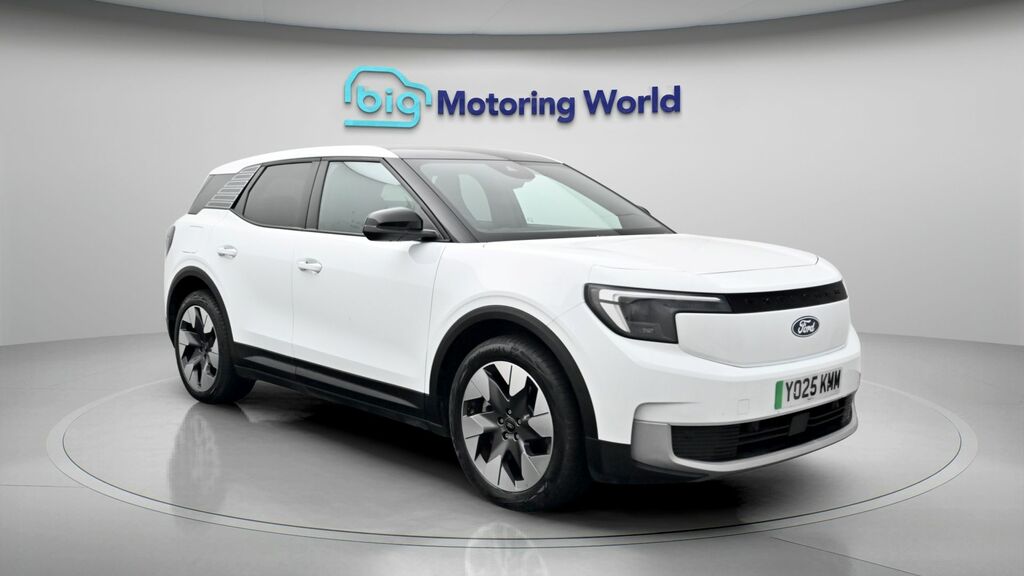 Ford Explorer Premium White