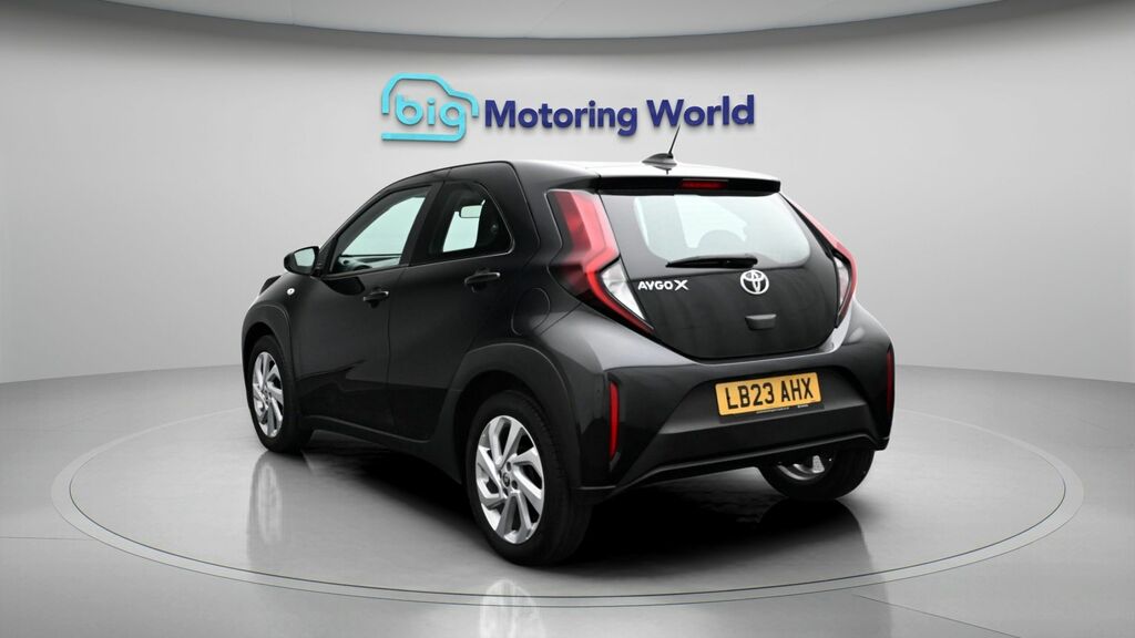 Toyota Aygo X Pure Black #5