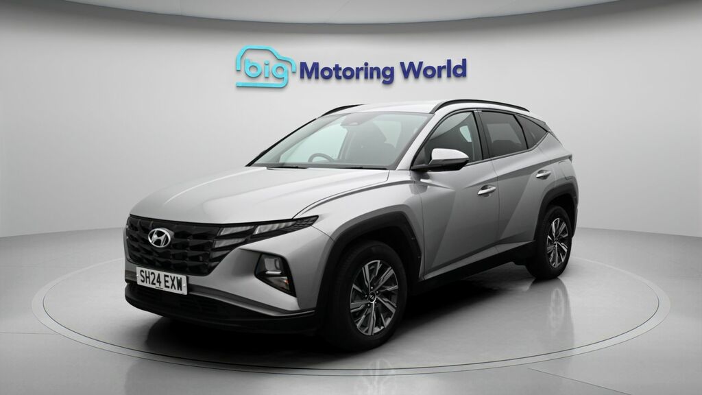 Hyundai Tucson Se Connect Silver #3