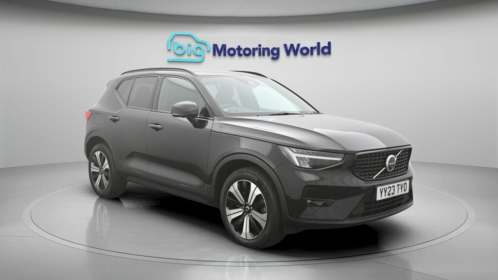 Volvo XC40 Ultimate Dark Black