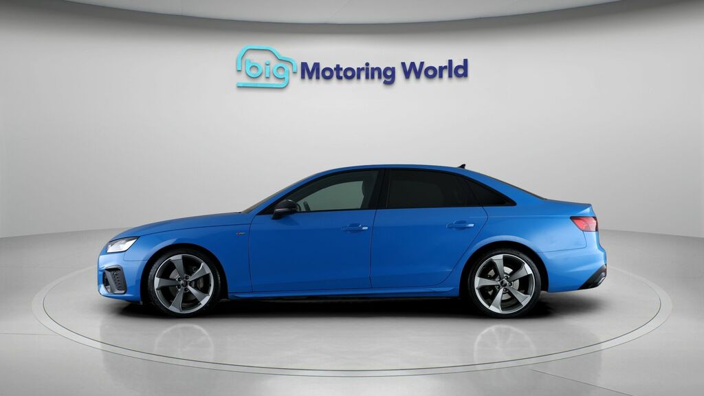 Audi A4 Black Edition DS70CSO Blue #4