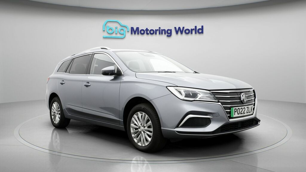 MG MG5 Exclusive Long Range PO22ZLK Silver