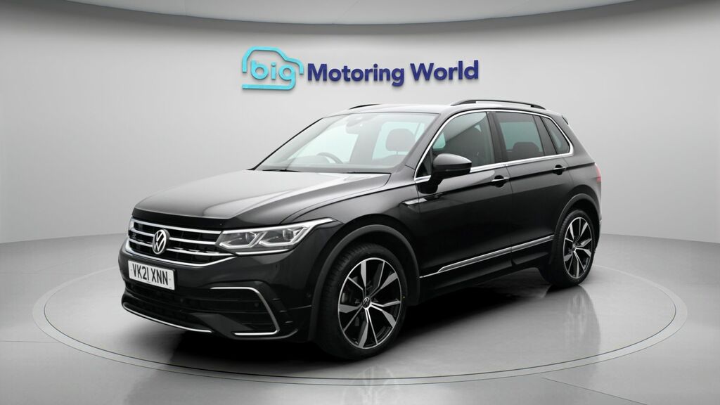 Volkswagen Tiguan R-line VK21XNN Black #3