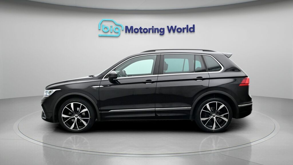Volkswagen Tiguan R-line VK21XNN Black #4