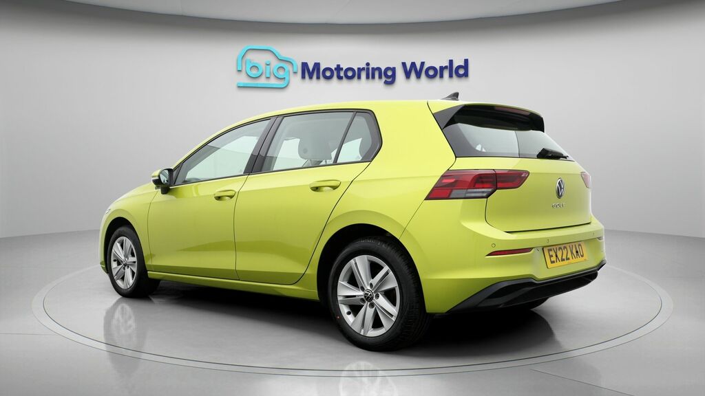 Volkswagen Golf Life Yellow #5