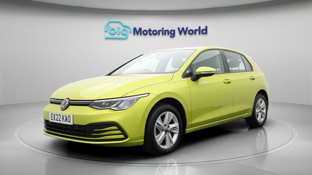Volkswagen Golf Life Yellow #3