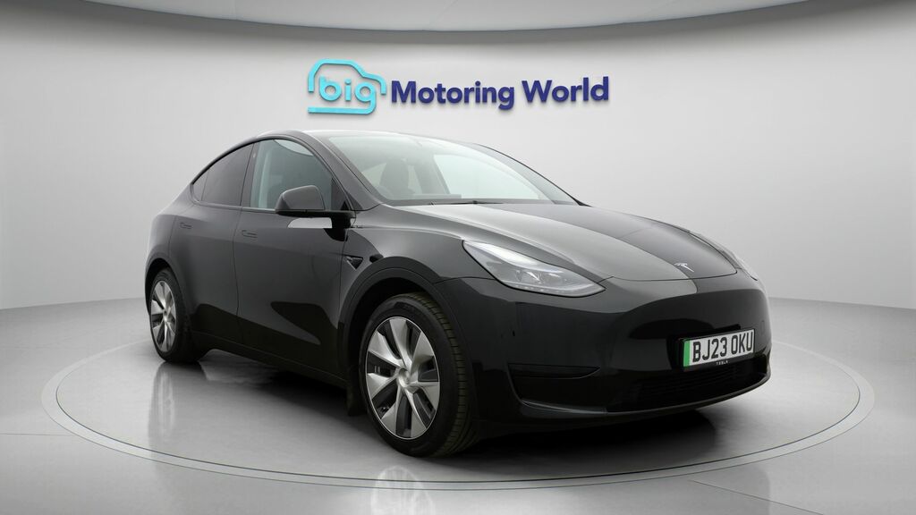 Tesla Model Y Y Model Y Rwd Black