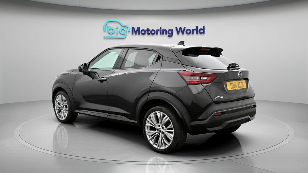Nissan Juke Tekna Black #5
