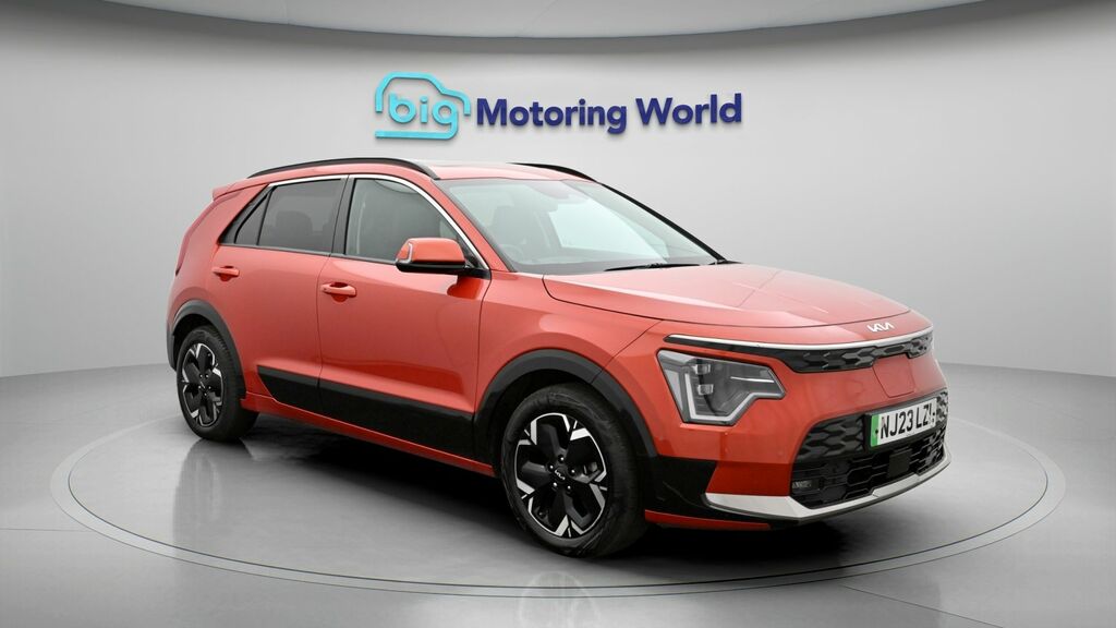 Kia Niro 4 Orange