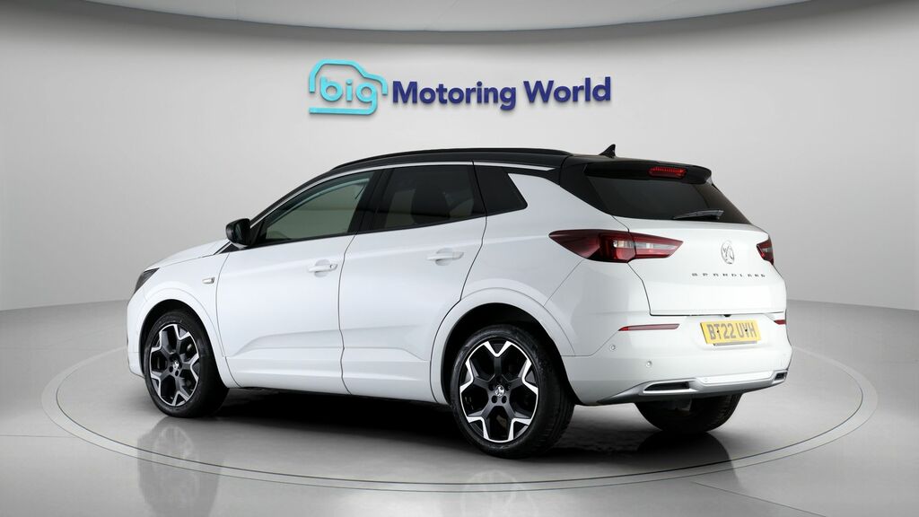 Vauxhall Grandland Elite White #5