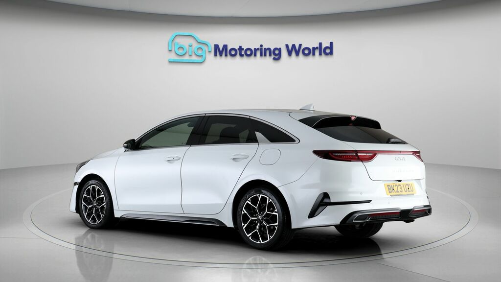 Kia Proceed Gt-line BK23UZU White #5
