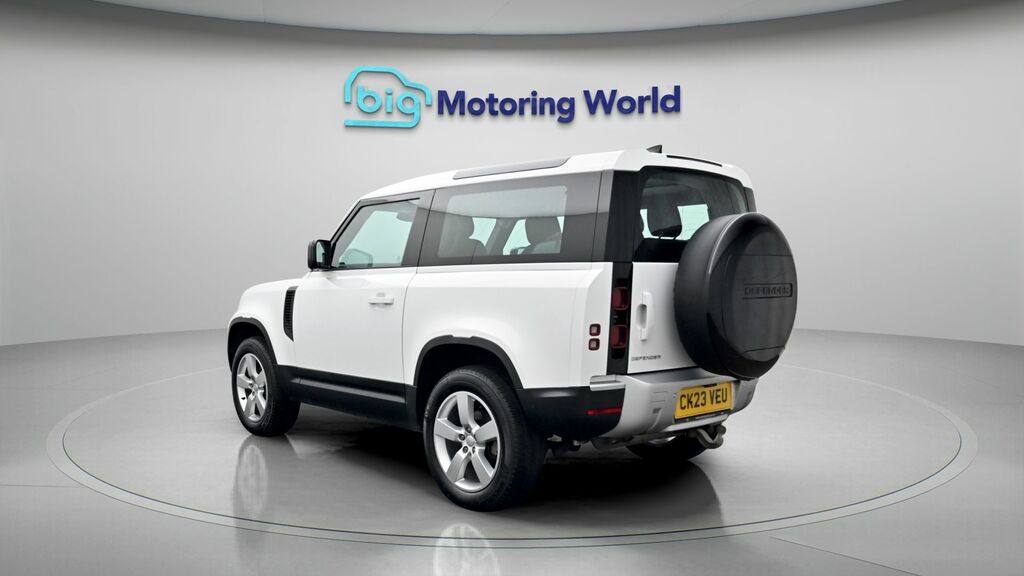 Land Rover Defender 90 Hse White #5