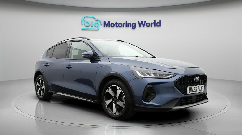 Ford Focus Active Blue