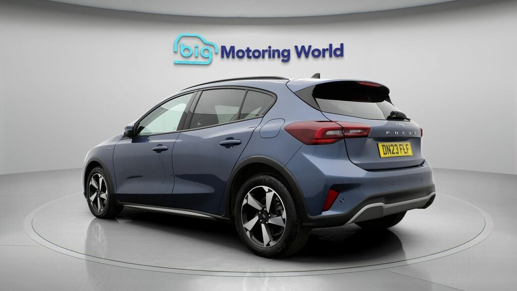 Ford Focus Active Blue #5