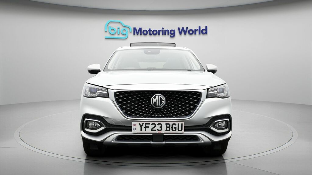 MG HS Exclusive YF23BGU Silver #2