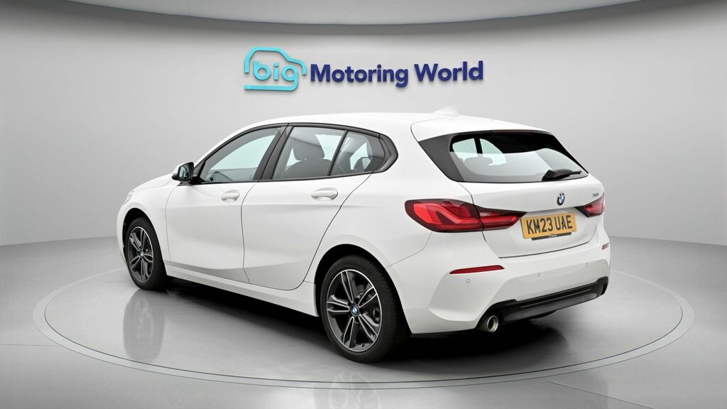 BMW 1 Series Sport White #5