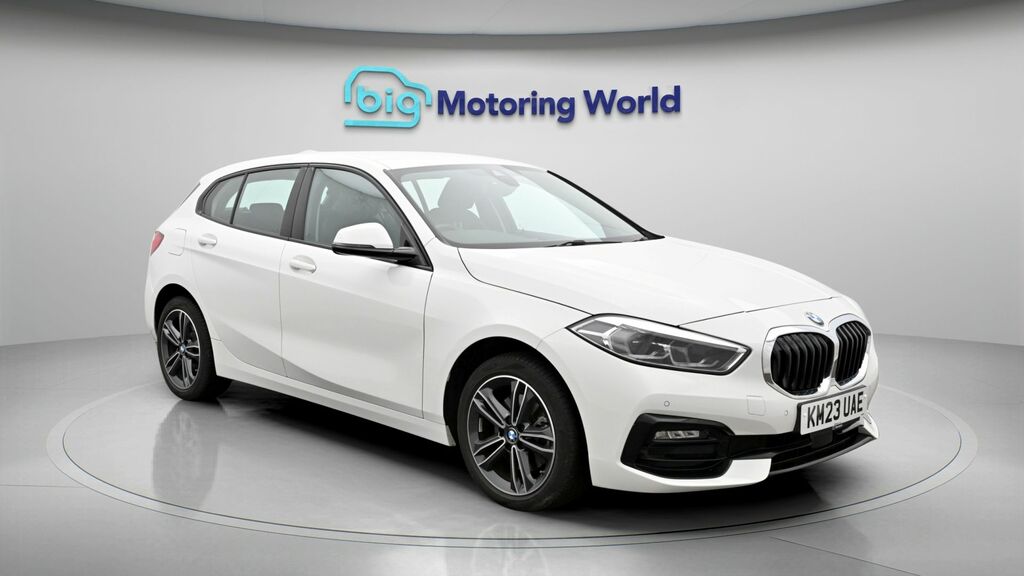 BMW 1 Series Sport White