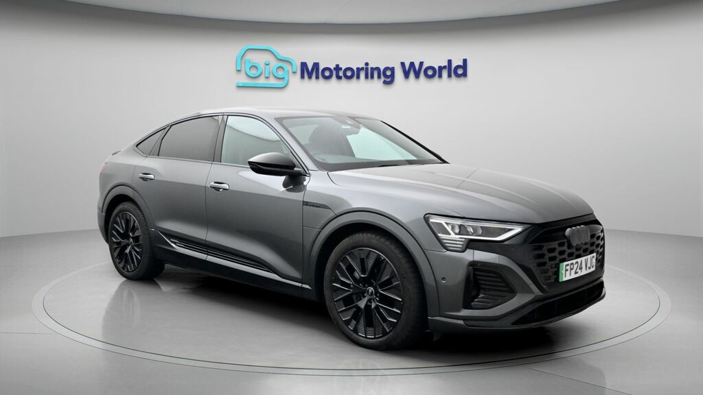 Audi Q8 e tron Black Edition Grey