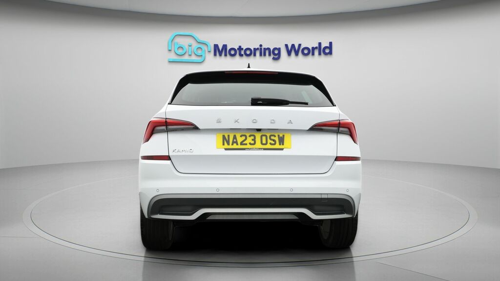 Skoda Kamiq Se L Executive White #6