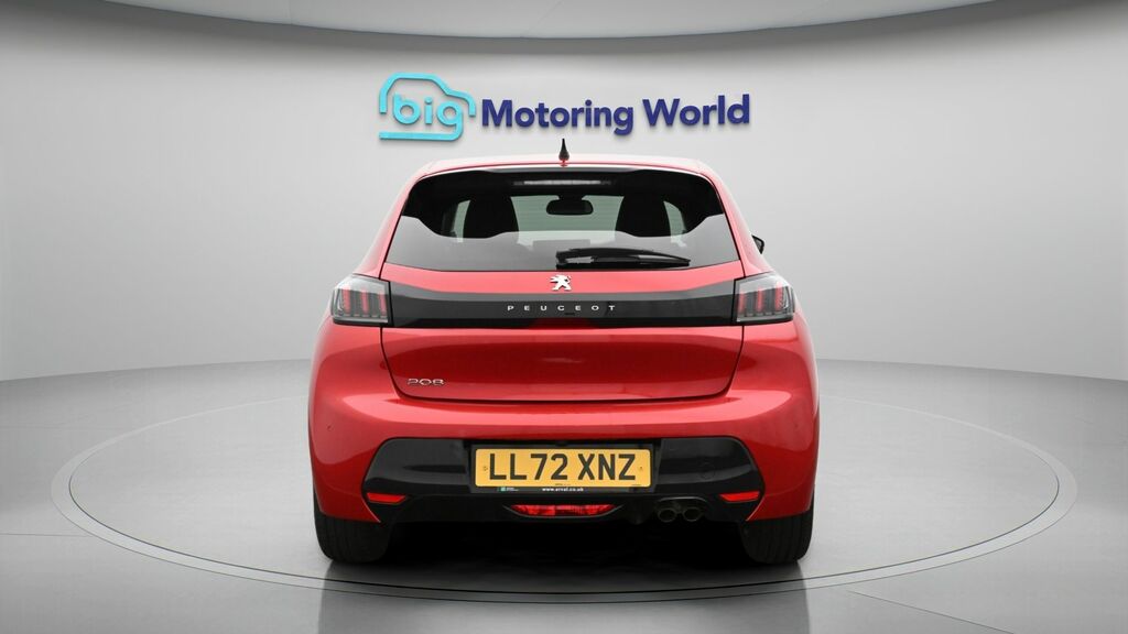 Peugeot 208 Allure Premium Red #6