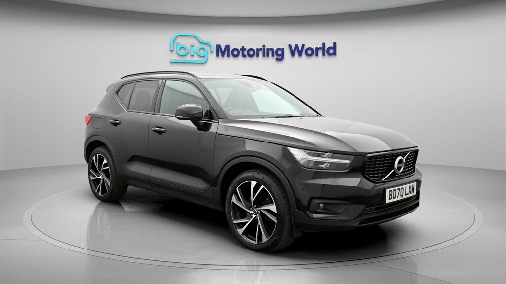 Volvo XC40 R-design Pro Black