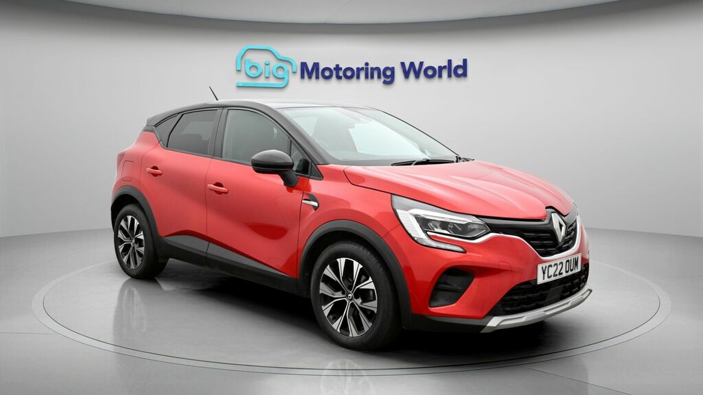 Renault Captur Limited Black