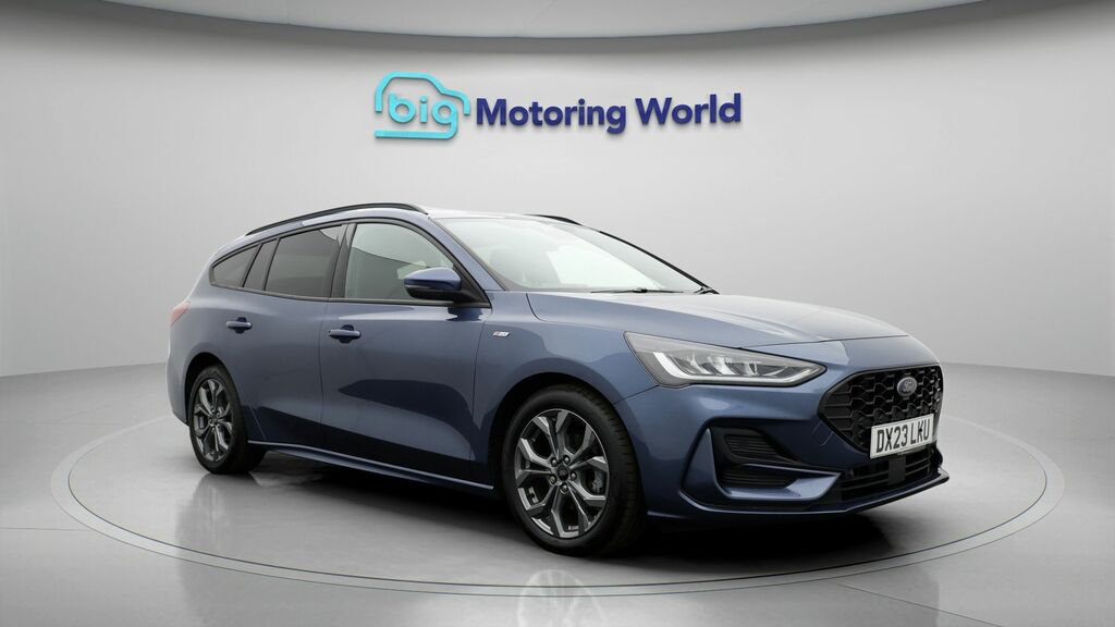 Ford Focus St-line Blue