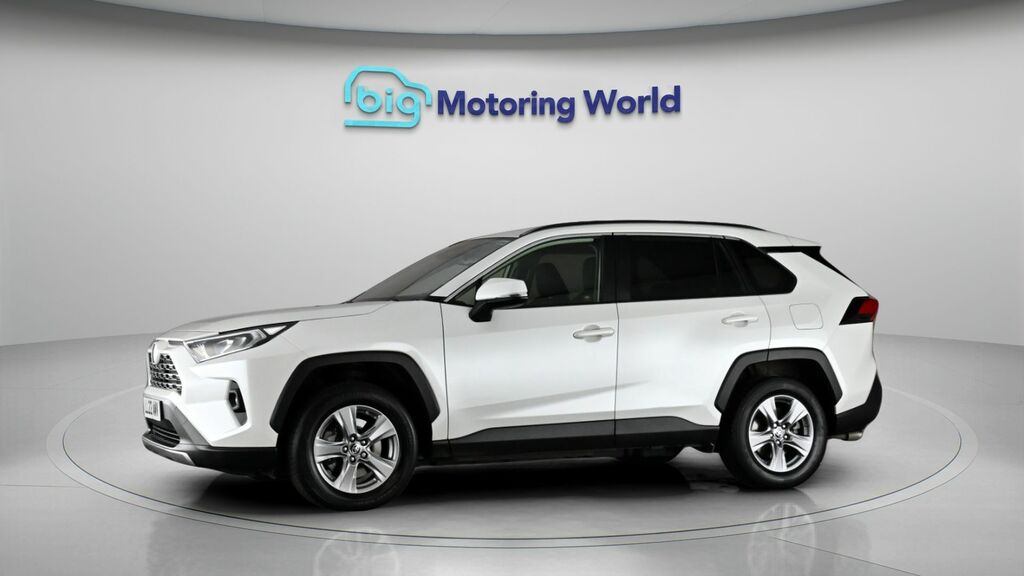Toyota Rav 4 Icon White #4