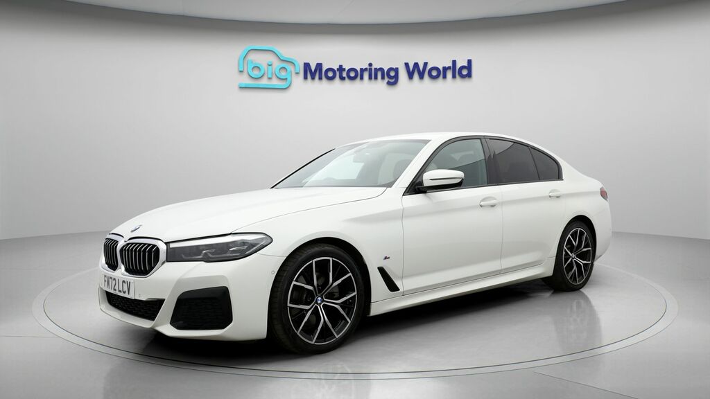 BMW 5 Series M Sport FM72LCV White #3
